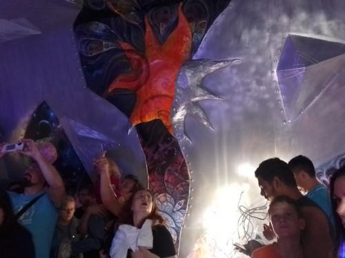 Где мечтают побывать практически все дети? 06