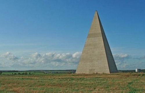 Нескучное путешествие из Петербурга в Москву: 10 интересных достопримечательностей. 07