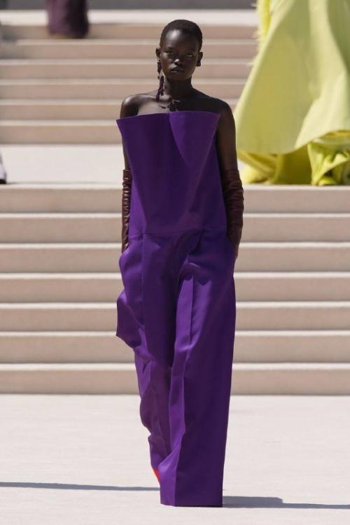Пьерпаоло пиччоли показал свой первый кутюр для Balenciaga. 07