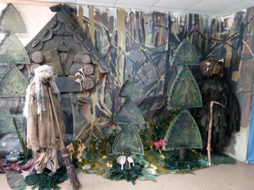 Я целенаправленно хотела посетить музей театрального костюма при костромском драматическом театре имени а. Н. Островского. 03