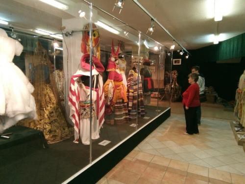 Я целенаправленно хотела посетить музей театрального костюма при костромском драматическом театре имени а. Н. Островского. 05