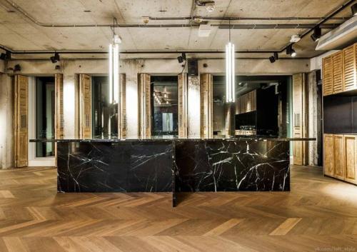 Мужской лофт для топ-менеджера и рок-звезды. 02