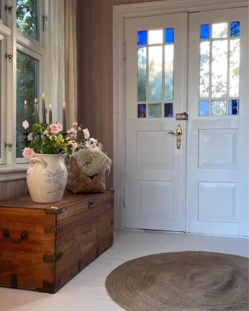 В НОРВЕГИИ. Гуро вместе с супругом и двумя сыновьями проживает в маленьком норвежском городе хортен (население около 27 тыс. 08