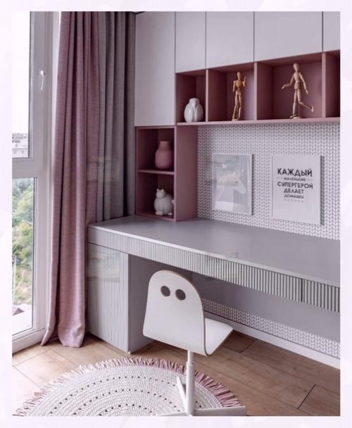 Площадь этой замечательной квартиры составляет 65 м 2. 04