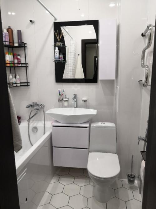 Как из старой ванной комнаты, которая уже давно не видела ремонта. 07