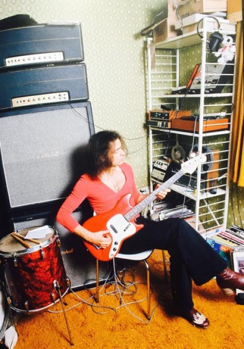 В июле 1974 года фотограф Диди цилль провел фотосессию дома у Ричи для немецкого журнала Bravo! 06