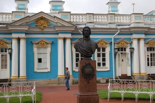 Заметка от историков. 04