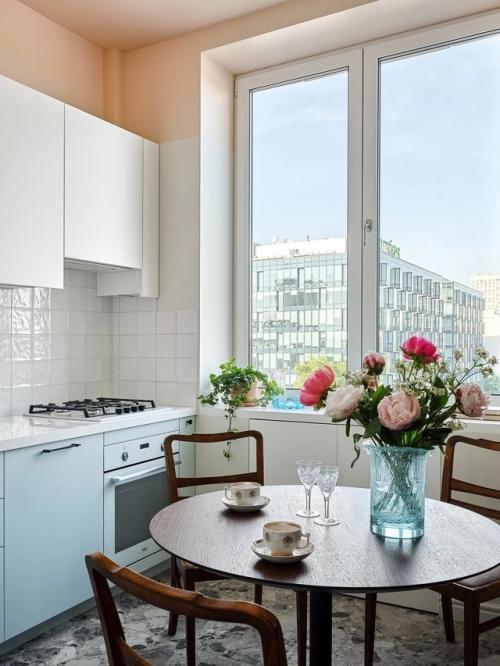 Новая жизнь фамильной квартиры в московской Сталинке. 03