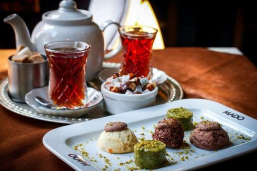 14 мест в Петербурге, в которых готовят самые вкусные десерты. 01