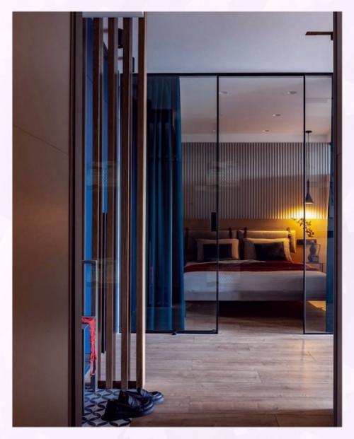 Площадь этой замечательной квартиры составляет 65 м 2. 08