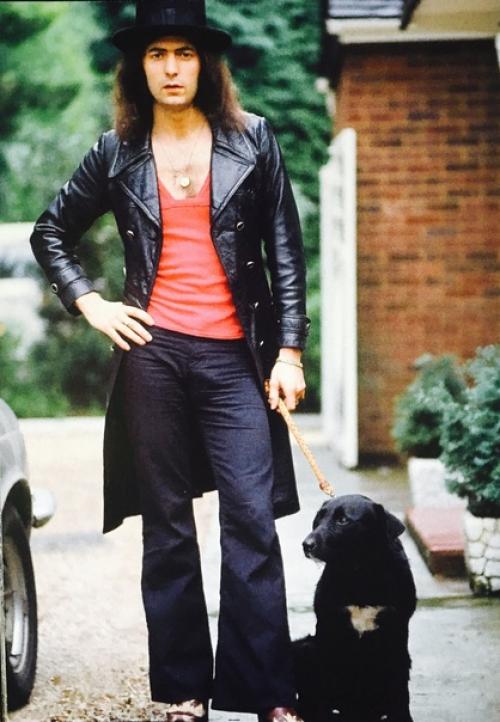 В июле 1974 года фотограф Диди цилль провел фотосессию дома у Ричи для немецкого журнала Bravo! 01