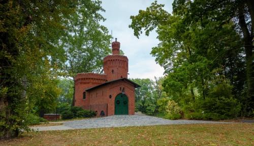 Я тебя в МУЗЕЙ поведу. 03 Я тебя в МУЗЕЙ поведу. 03