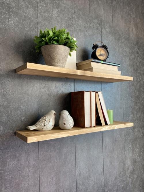 Полки из дерева - незаменимы в маленьком пространстве. 01