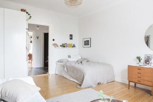 Ничего не можем поделать со своею любовью к таким интерьерам, наполненным светом. 05