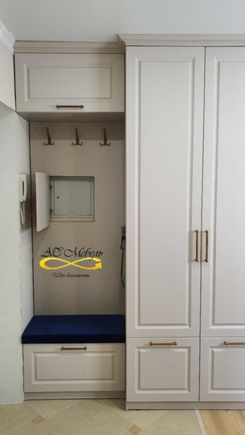 Эмоции с порога. 04