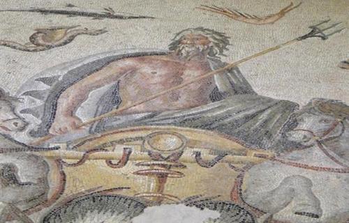 Археологи обнаружили греческие мозаики, которым 2 тысячи лет. 04