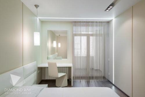 Данный проект просторной квартиры в Новосибирске, Россия, включает в себя все, что необходимо для комфорта. 06