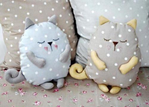 В нашем замечательном микрорайоне живет очень много соседей, которые любят животных! 02