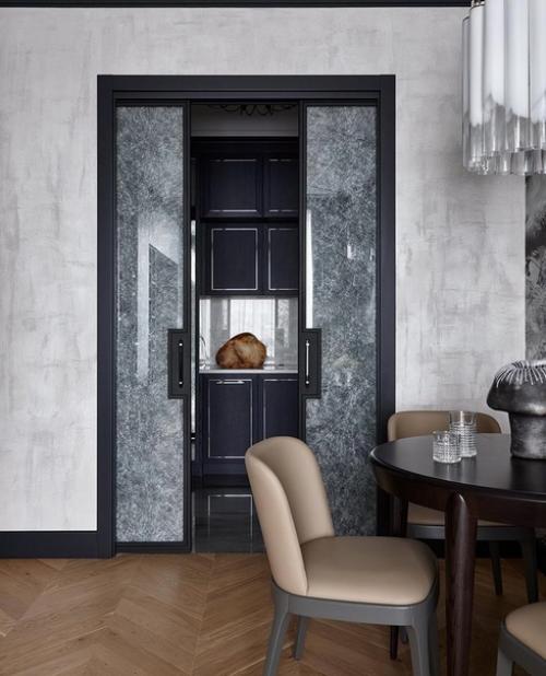 Это дизайн - проект небольшой квартиры площадью 38 квадратных метров, разработанный студией Дениса Горшкова. 01