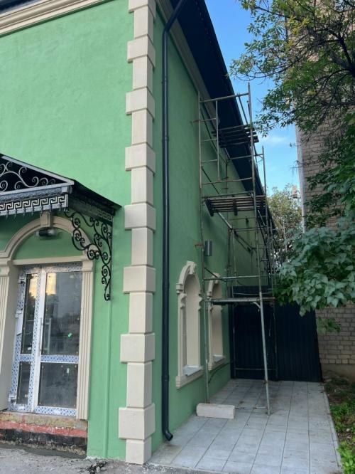 Мы продолжаем следить за перестройкой некогда старинного здания. 03 Мы продолжаем следить за перестройкой некогда старинного здания. 03