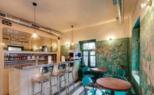 Необычные рестораны и кафе в петербургских дворах. 04