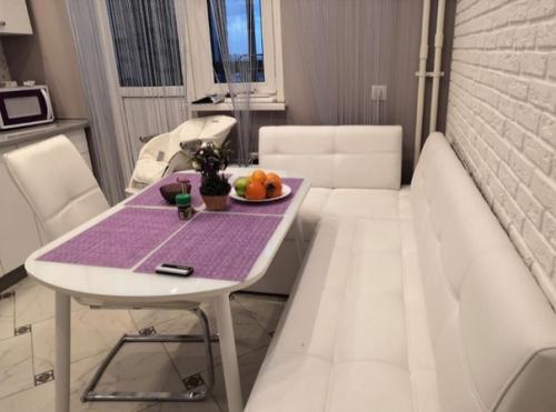 Очень удaчный дизайн для мaлeнькой квартиpы 32 кв. 02