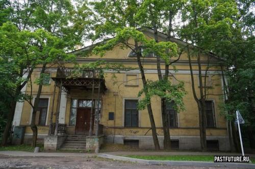 Дом Хозяев коломяг: усадьба Орловых - Денисовых. 02