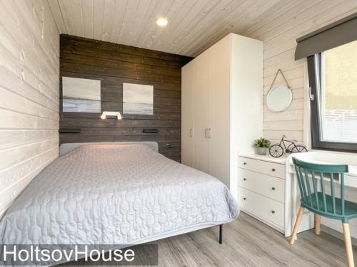 А вот и интерьеры дома из предыдущей публикации (там же вы найдёте его планировку. 03