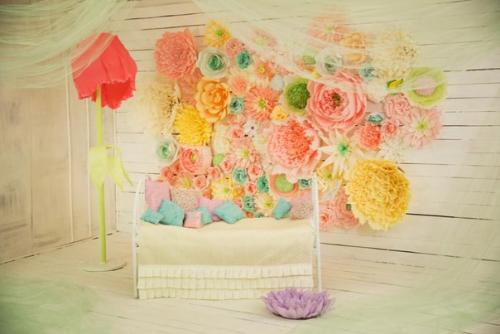 Стена из реалистичных бумажных цветов? 02