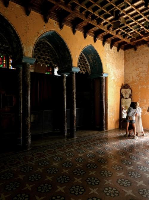 Замок шереметева.  Смесь французского с нижегородским или повесть о золотом унитазе. 02