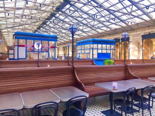 В 20 веке наш поезд Калининград - санкт - Петербург прибывал на варшавский вокзал. 05