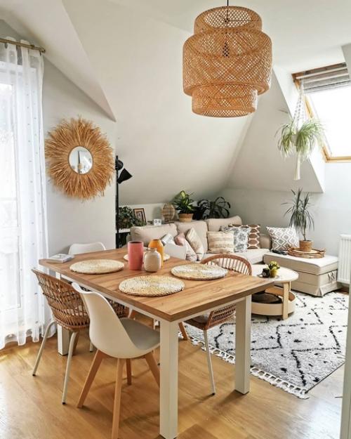 Прекрасный дом в Польше с уютным текстилем и светильниками Ikea.