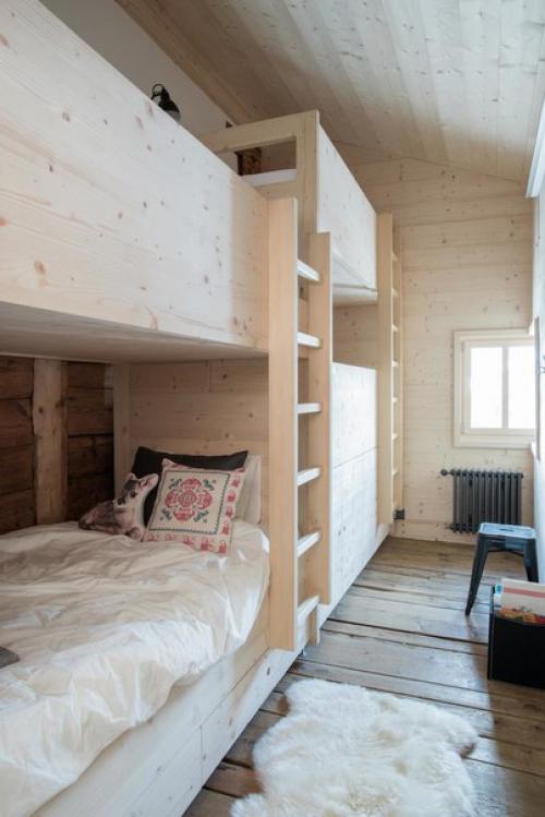 Лучшие мировые проекты от Forumhouse: реконструкция деревянного дома в швейцарской провинции. 03