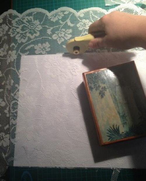 Кружева на окнах, отличный способ избавится от навязчивых взглядов с улицы. 02