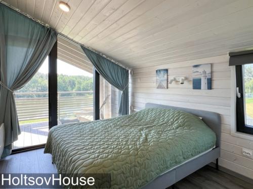 А вот и интерьеры дома из предыдущей публикации (там же вы найдёте его планировку. 01