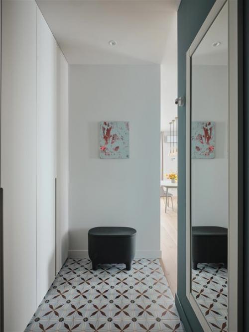 К архитектору Алексею Иванову @i_a_m_Architect обратился его постоянный заказчик с просьбой оформить квартиру для своей тещи. 06