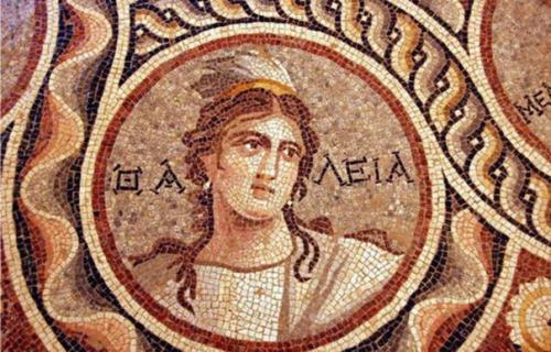 Археологи обнаружили греческие мозаики, которым 2 тысячи лет. 03