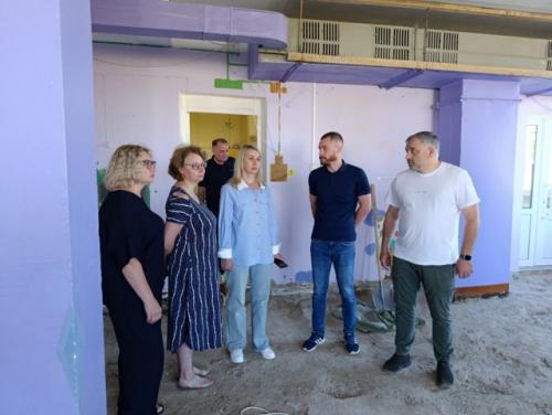 Ещё один большой сюрприз для школьников усть - усы: столовая превращается в современное кафе. 03