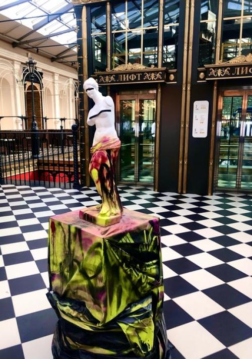 В 20 веке наш поезд Калининград - санкт - Петербург прибывал на варшавский вокзал. 08