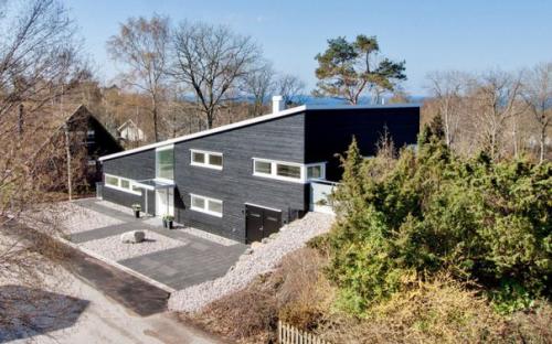 Необычный дом - мансарда в Швеции.