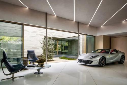 В Greenway Parks Residence в Далласе есть Автозал для Ferrari. 02 В Greenway Parks Residence в Далласе есть Автозал для Ferrari. 02