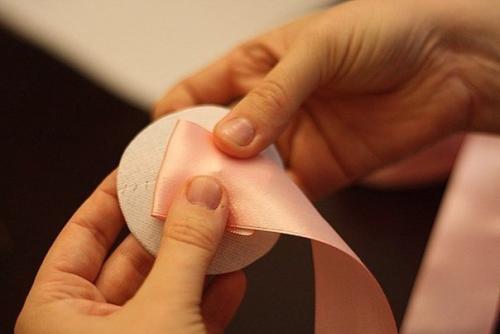 Красивые розы из атласных лент. 03