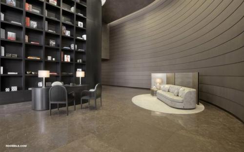 Джорджио Армани сейчас 83 года, и последние 50 из них он посвятил дизайну. 01