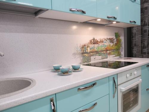 Интересный и лаконичный дизайн можно с глянцевыми поверхностями сделать. 07