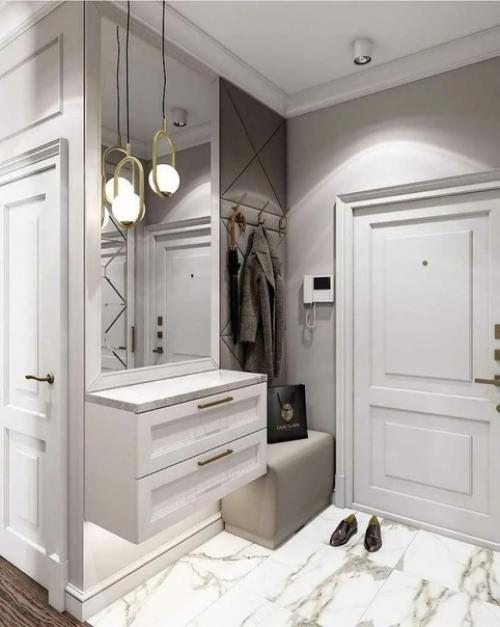 Прихожая относится к тем помещениям, дизайн которых создает первое впечатление о личности хозяев и формирует общее мнение об интерьере жилища. 06