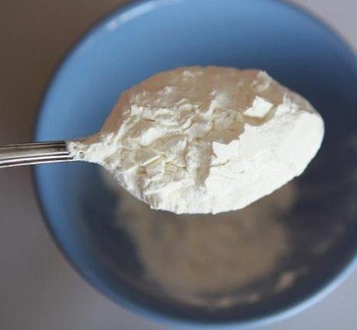 Кружева на окнах, отличный способ избавится от навязчивых взглядов с улицы. 01