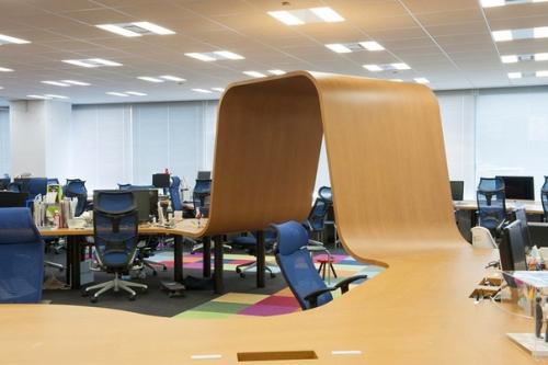 Проектное бюро Teamlab Architect оформило интерьер офиса Pixiv в Токио, Япония. 06