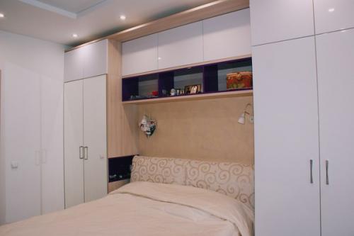 Очередной интерьер из рубрики нелофт - современная квартира в стиле Hi - Teck для современных молодых людей. 02