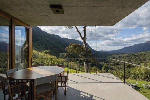 Дом бомба (Do Bomba House) в Бразилии от Sotero Arquitetos. 05