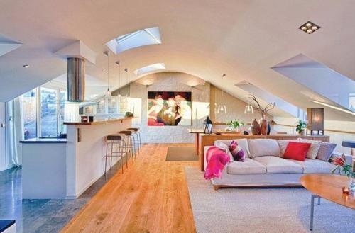 Живой и яркий дизайн интерьера квартиры - чердака. 06